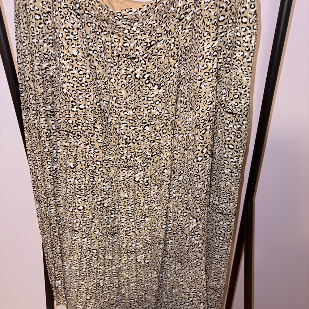 Size 18 EUC J. Crew Factory Leopard Print Pleated Lined Midi Skirt - Picture 2 of 15